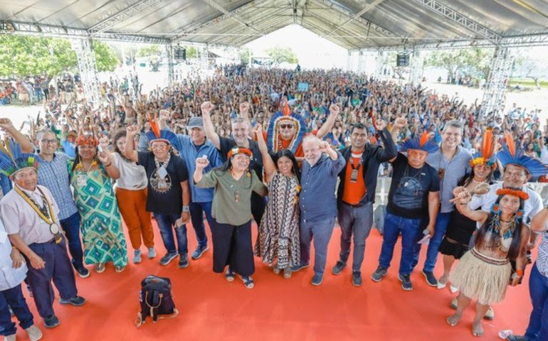 “Vocês são a origem do nosso país e serão tratados com o valor que merecem”, diz Lula na Assembleia Geral do Povos Indígenas