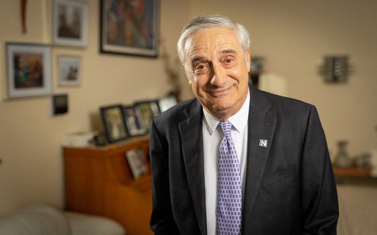 Teoria vencedora do Nobel de economia deve levantar discussões sobre regulamento das redes e tarifaço, diz economista