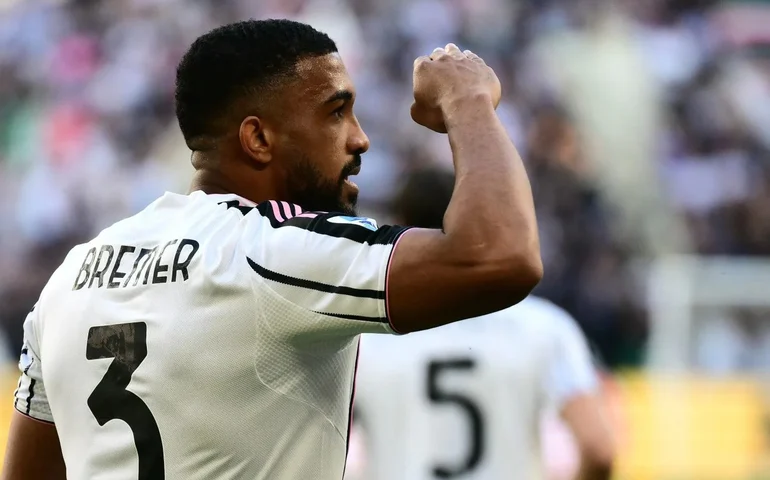 Juventus supera Atalanta e entra provisoriamente no G4 da Champions