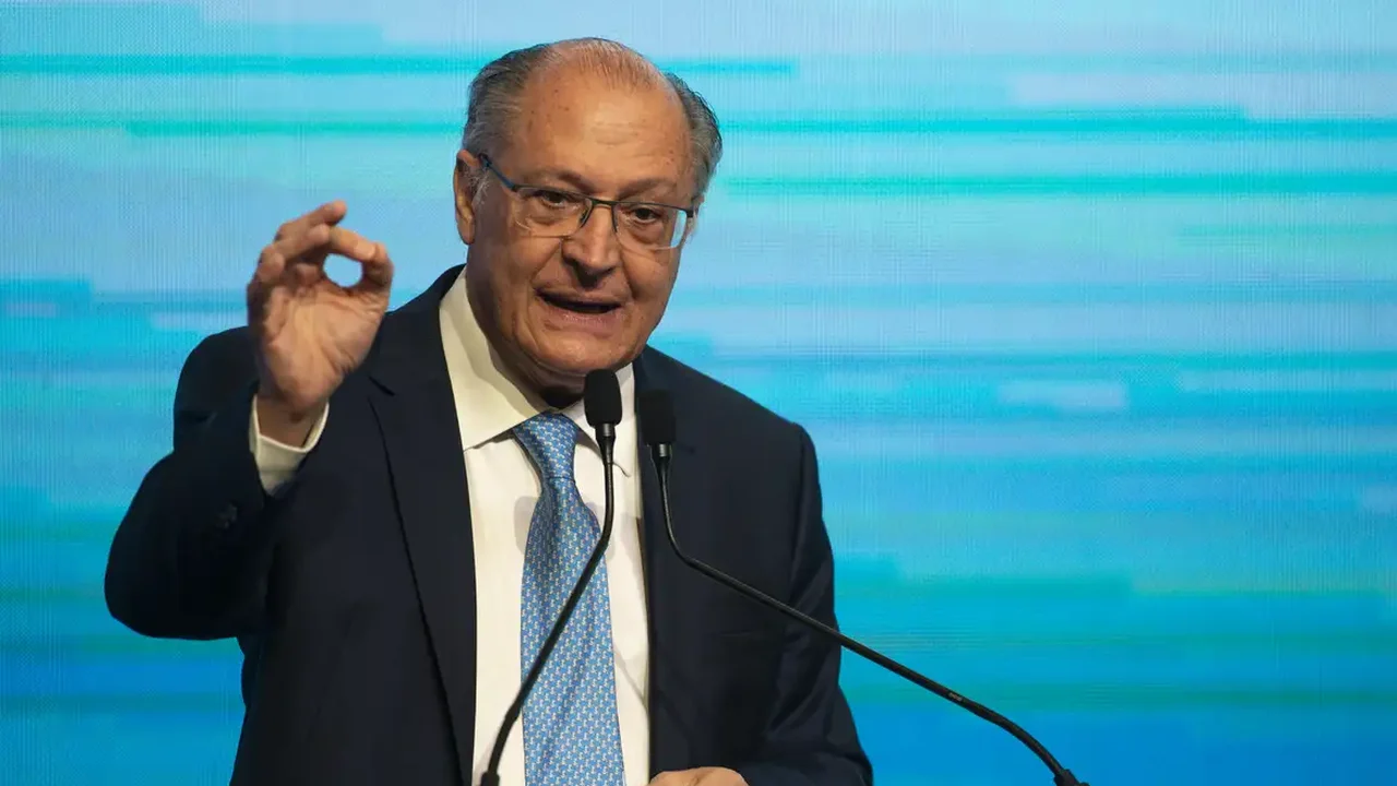 Alckmin: Vamos trabalhar para reduzir tarifa dos EUA, ela é injusta e descabida