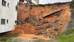 Chuvas causam alagamentos e deslizamento de terra na Grande Aracaju