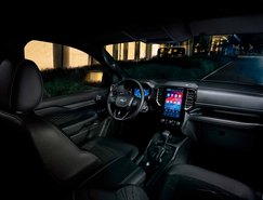 Ford Ranger Black 2026 mostra equilíbrio entre robustez e eficiência - Divulgação (5).jpg 
