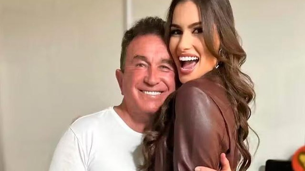 Aos 74 anos, Amado Batista fala sobre casamento com jovem de 22: "No amor não existem regras"