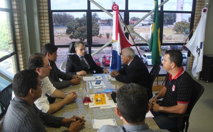 Detran-AL discute Plano de Segurança Viária para Motociclistas com sindicato da categoria