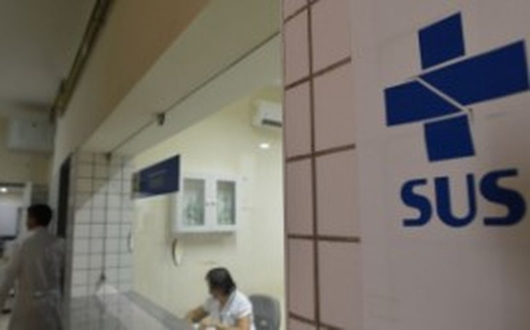 Prazo de 180 dias para oferta de novo medicamento pelo SUS vai à Câmara