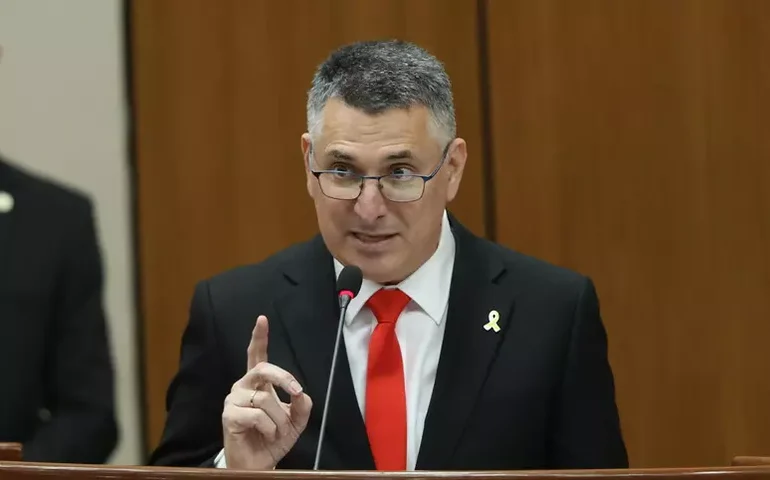 Chanceler de Israel critica Ben-Gvir por humilhar ativistas de flotilha detidos