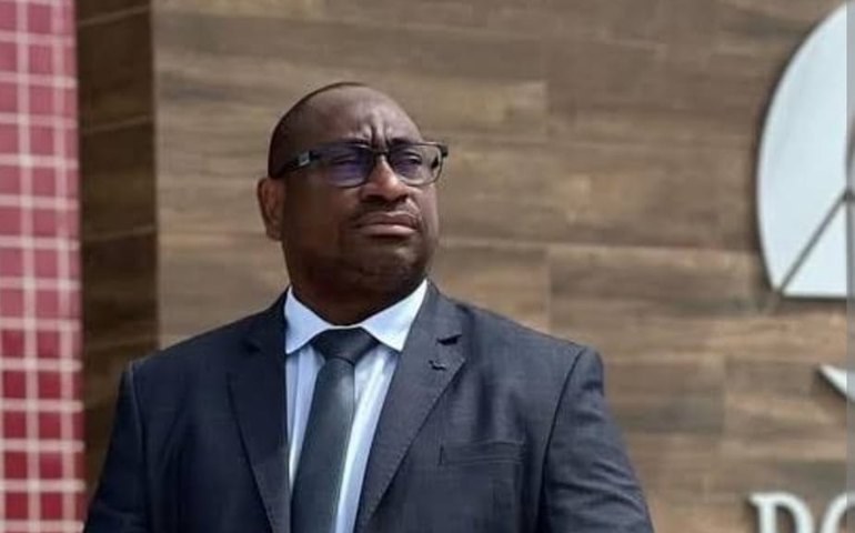 Influenciador João Neto é solto após um mês de prisão por agressão à ex-companheira