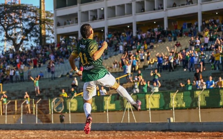 'Menininhas desvirtuam', justifica diretor de time de SP após eliminação do clube