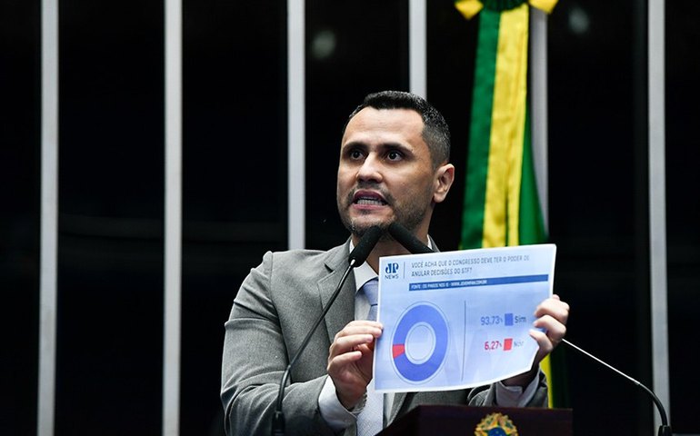 Cleitinho critica aumento de impostos sobre medicamentos