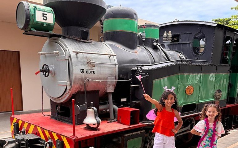 Trem das Crianças leva cultura e diversão sobre trilhos em Maceió