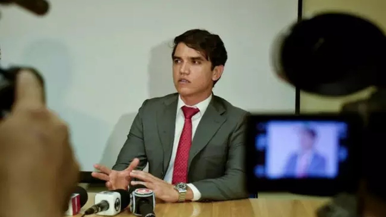Delegado que investiga gabinete paralelo será transferido de setor