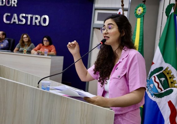 Teca Nelma vota contra novo pedido de empréstimo da Prefeitura e cobra transparência sobre uso de recursos