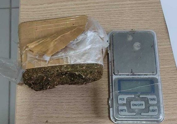 Polícia apreende drogas em bloco da Ufal, mas ninguém é preso