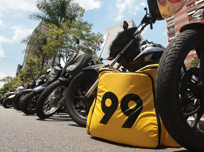 Rio será primeira cidade no país a monitorar motociclistas de app