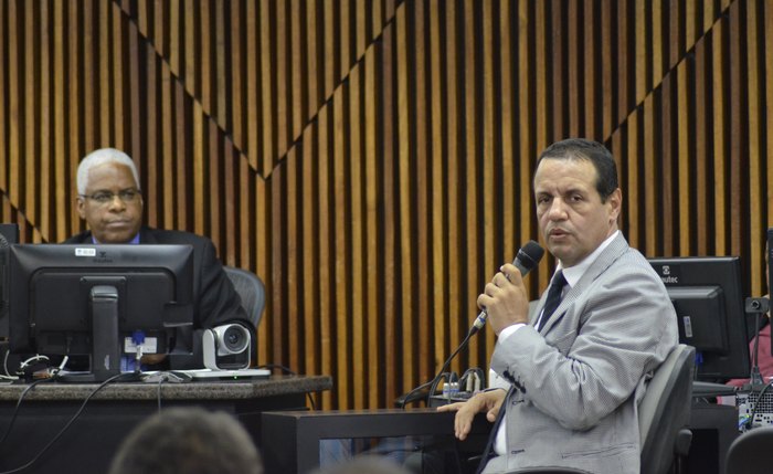 O advogado Sinval José Alves é apontado como mandante do crime