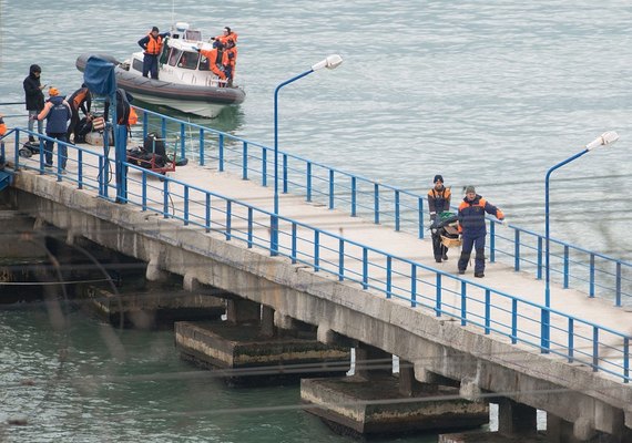 Avião militar russo cai no mar Negro com 92 pessoas a bordo
