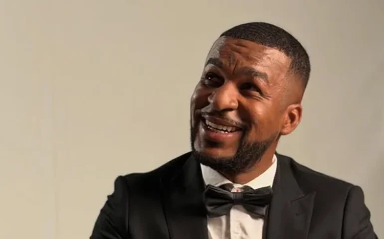 Ex-Flamengo e Vasco, Erazo chega à final de reality culinário no Equador