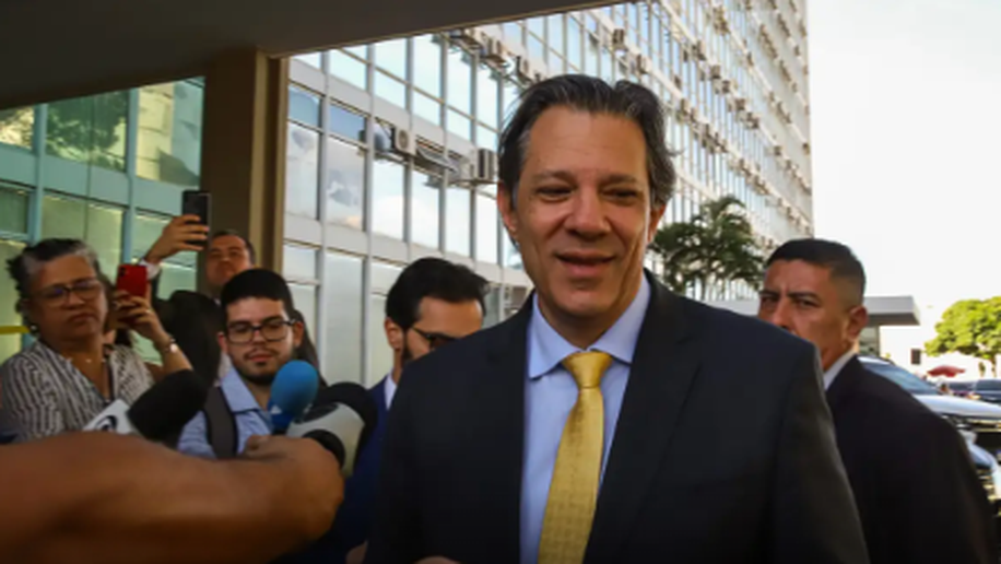 Haddad comemora aprovação da isenção do IR na Câmara: "foi um golaço!"
