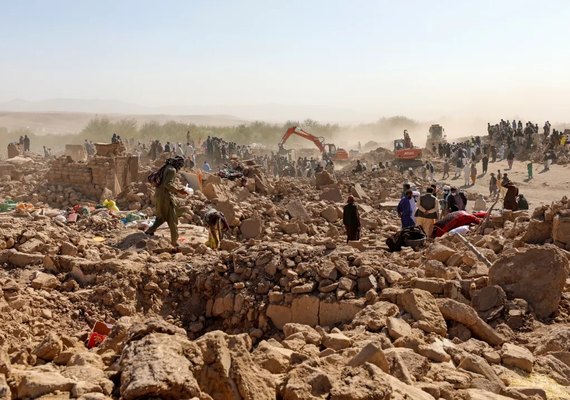 Novo terremoto, de magnitude 6,3, abala o Afeganistão