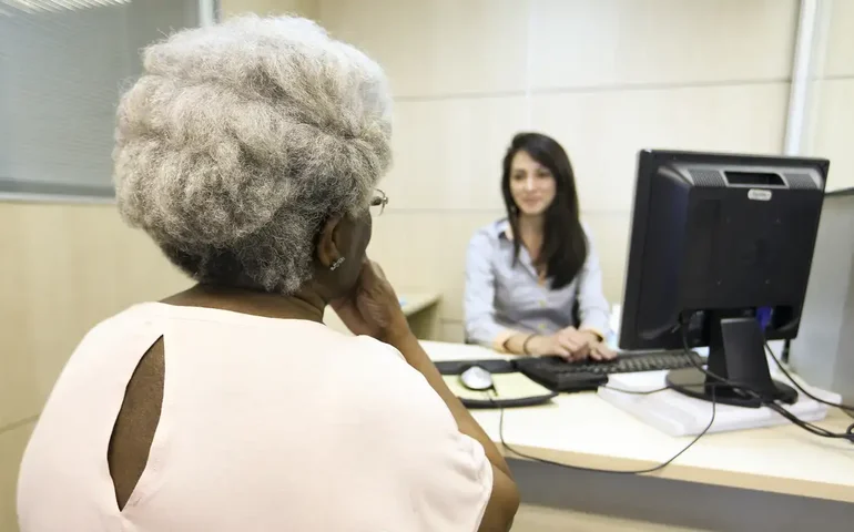 INSS monta força-tarefa para atender beneficiários com BPC bloqueado