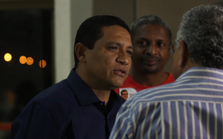 Júlio Cezar participa de debate em Delmiro Gouveia