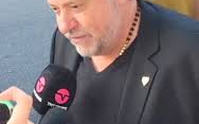 Julio Casares ironiza estudo de John Textor na CPI: 'Feito quando levou a virada do Palmeiras?'