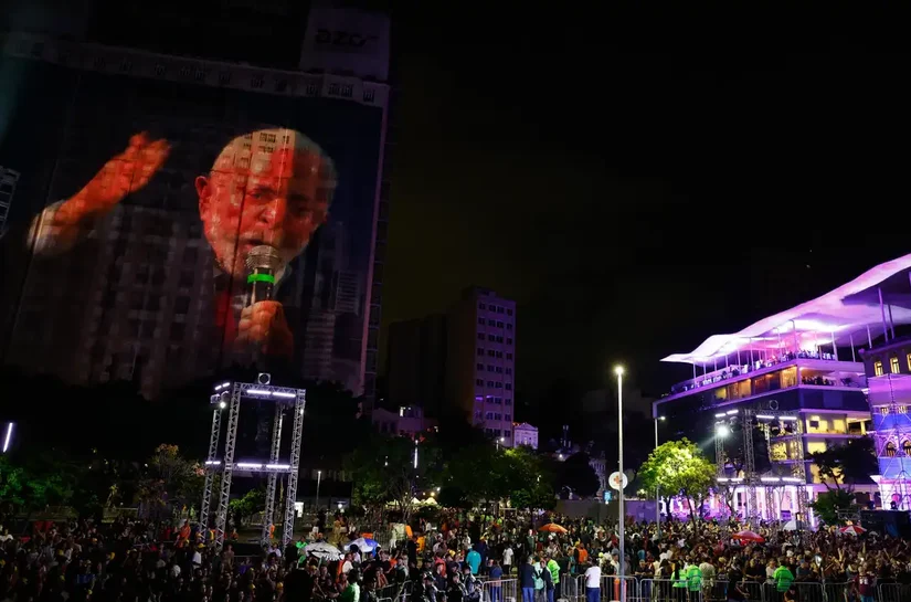 Lula promete zerar fome no país até fim do mandato