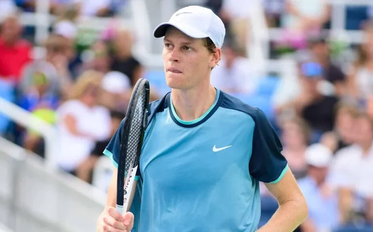 Tenista amador supera favoritos, elimina Sinner e Anisimova e conquista prêmio milionário