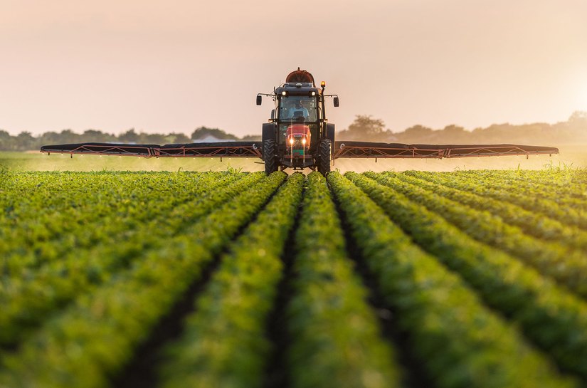 Uso de adjuvantes agrícolas reduz perdas e melhora eficiência de defensivos