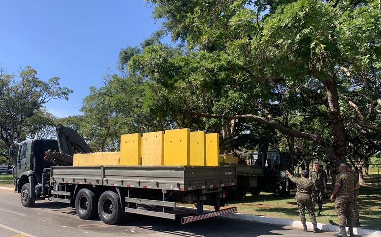 Exército retira barricadas dos Palácios da Alvorada e do Jaburu por ordem de Lula