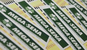 Mega-Sena sorteia prêmio de R$ 3 milhões hoje / Foto: Foto: Marcello Casal JR/ Agência Brasil