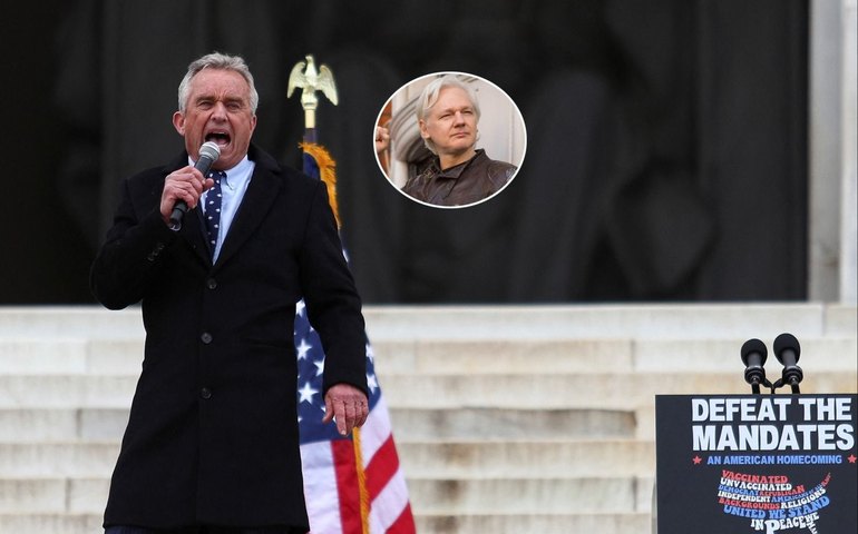 Robert Kennedy Jr prometeu perdão a Julian Assange se for eleito presidente em 2024