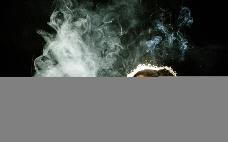 Espetáculo que une poesia à linguagem teatral estreia no Teatro de arena Sérgio Cardoso