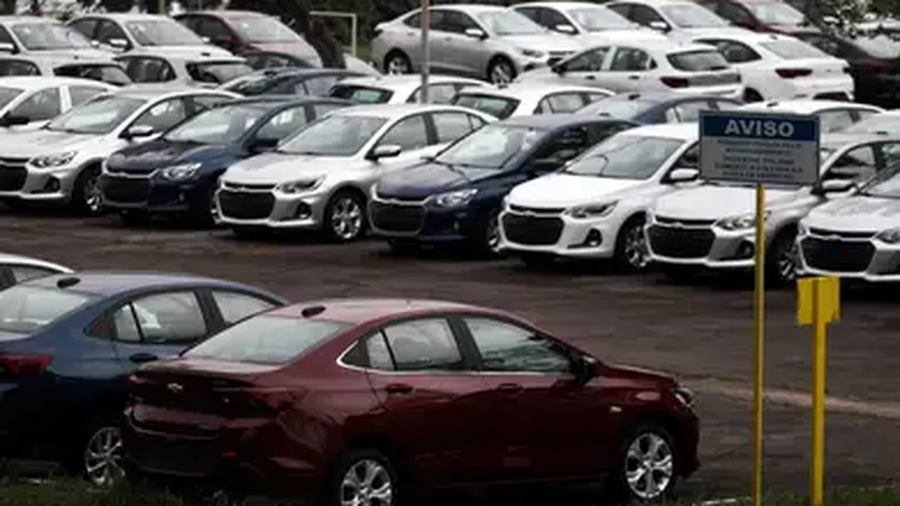 Vendas de veículos leves caem 6,74% em agosto ante julho, revela Fenabrave