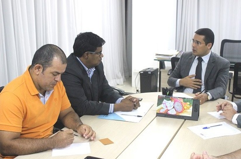 Governo de Alagoas mantém diálogo com agentes penitenciários