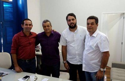 Prefeito Arthur Freitas se reúne com secretário estadual de Transportes e Desenvolvimento Urbano  