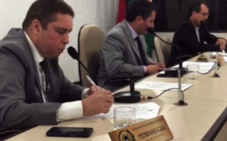 Lealdade além da escolha: Vereador Pedrinho Gaia afirma permanecer ao lado de Julio Cesar; áudio