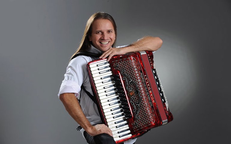 Dorgival Dantas abre o São João de Palmeira dos Índios nesta quarta-feira
