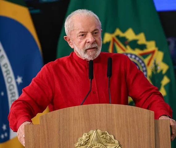 Lula: 'Vamos votar fim da escala 6x1 na quarta-feira, já está conversado'