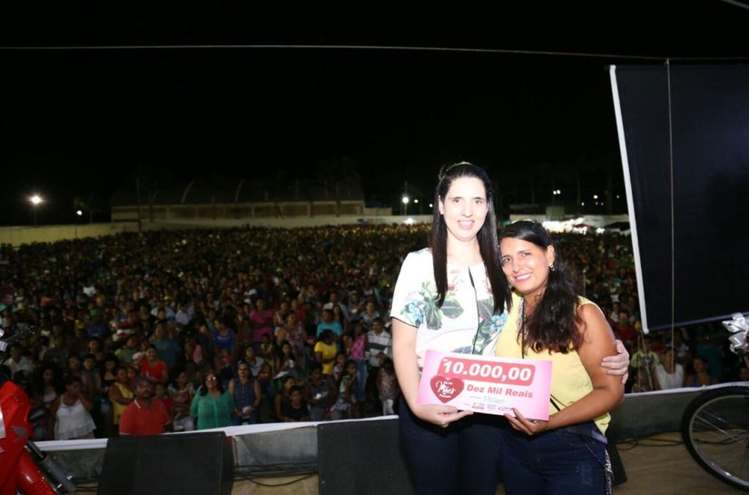 Show de prêmios marca festa do Dia das Mães em Campo Alegre e Luziápolis