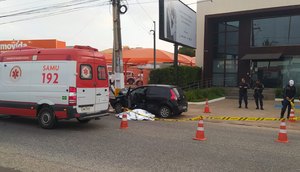 Aluno da Polícia Militar morre após colidir carro contra poste na Zona Sul de Aracaju