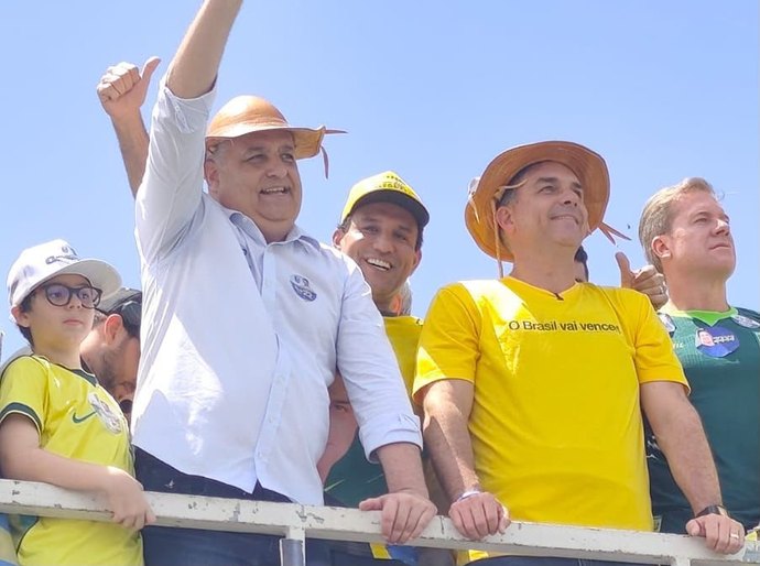 “Estamos juntos nesse projeto”, reforça Mesaque Padilha durante recepção a Flávio Bolsonaro e Alfredo Gaspar em Alagoas
