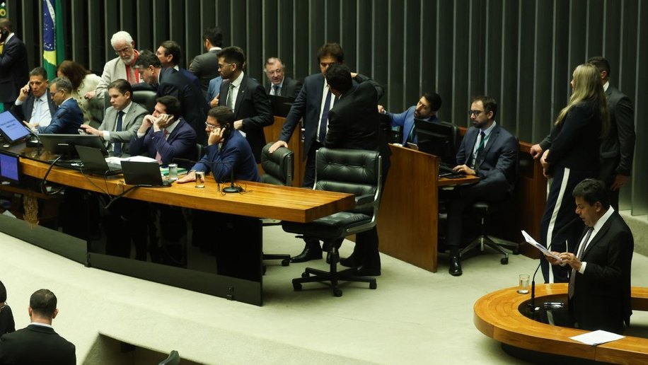Câmara aprova em segundo turno PEC da Segurança Pública