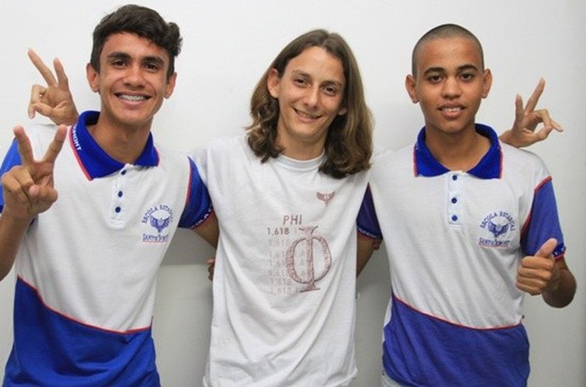 Estudantes da rede estadual de Rio Largo comemoram aprovação no Enem