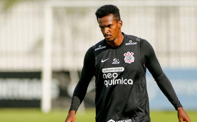 Com dor no coração, Jô desabafa após deixar o Corinthians: ‘Não matei ninguém’