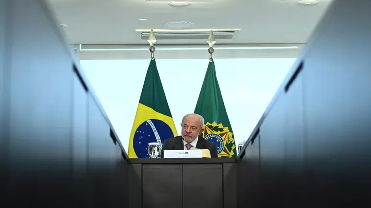 Lula defende reforma do Judiciário e diz que ninguém está acima da lei