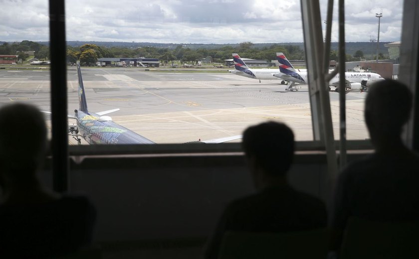 Greve dos aeronautas atrasa voos em Brasília, Porto Alegre e Fortaleza