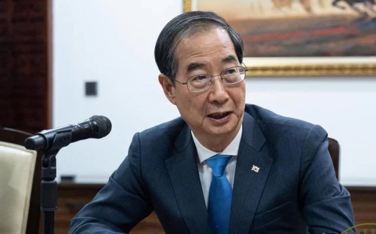 Premier sul-coreano e líder governista renunciam após vitória da oposição nas eleições legislativas; presidente promete reformas