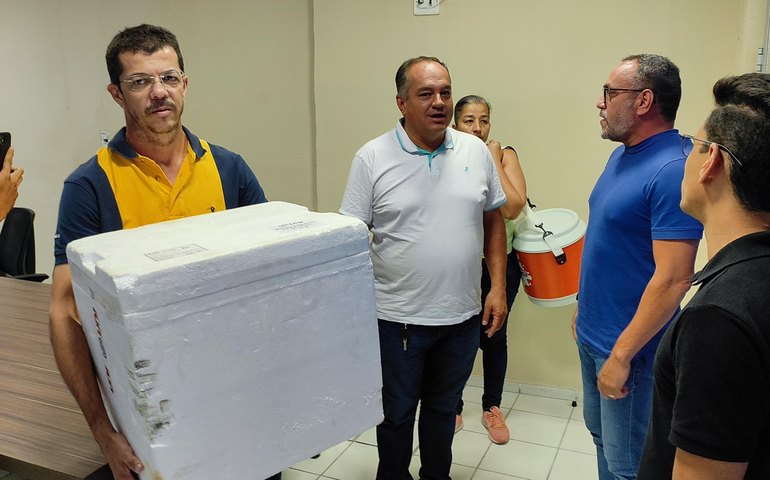 Governo de AL disponibiliza medicamento raro para tratar criança com leucemia