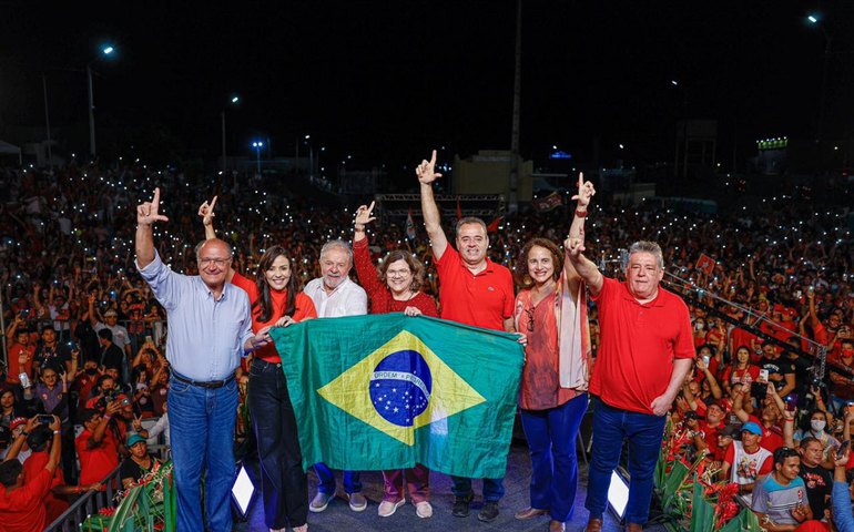 Lula: Estado precisa criar oportunidades para que todos possam viver bem